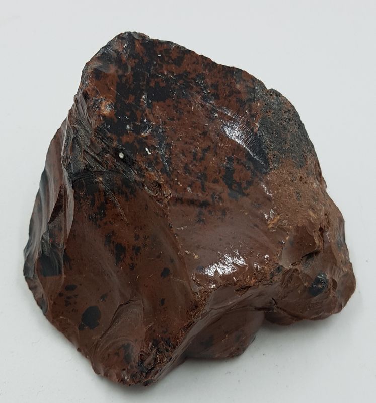 Obsidián mahagón sekaný