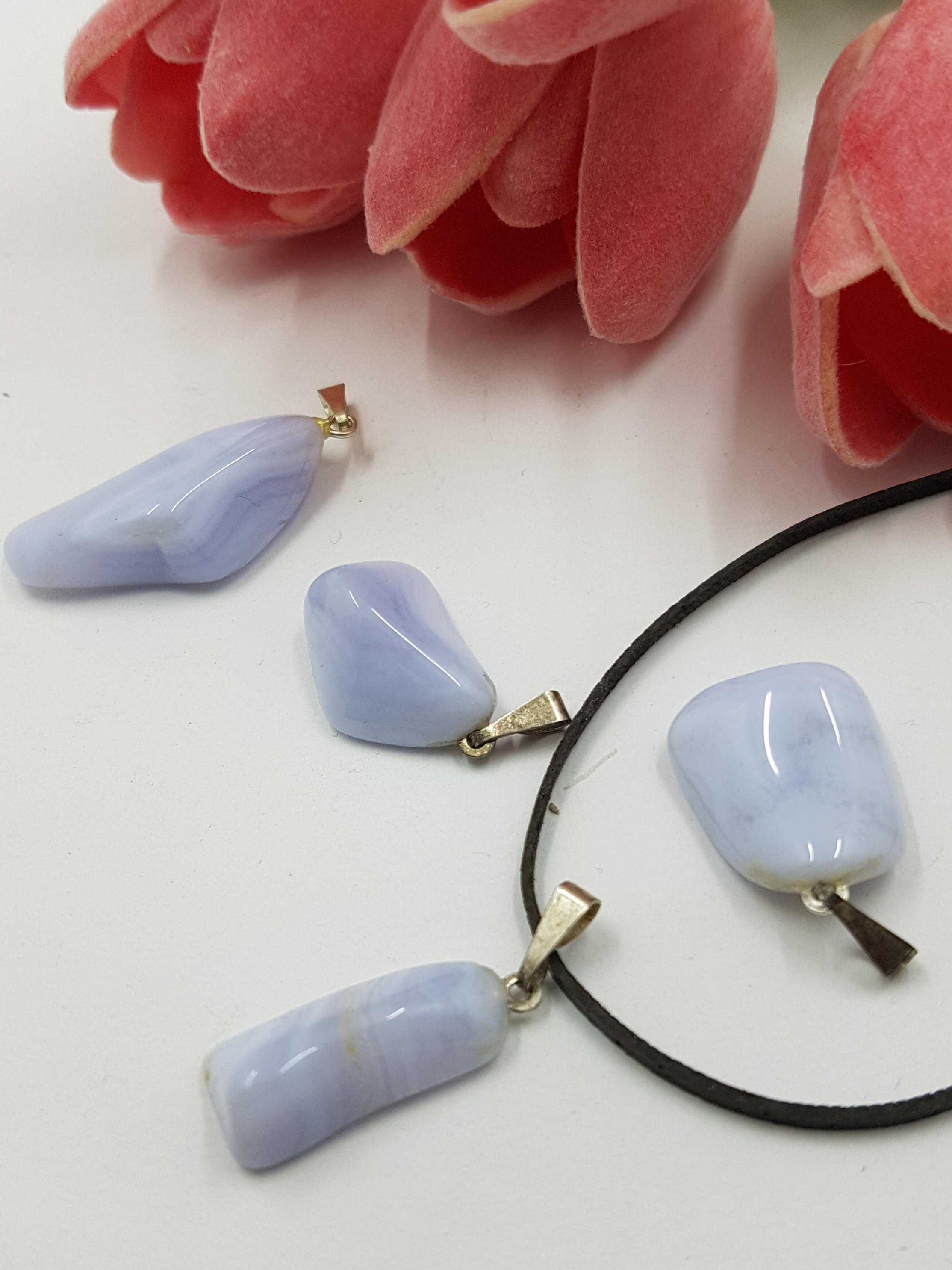 Prívesok chalcedon